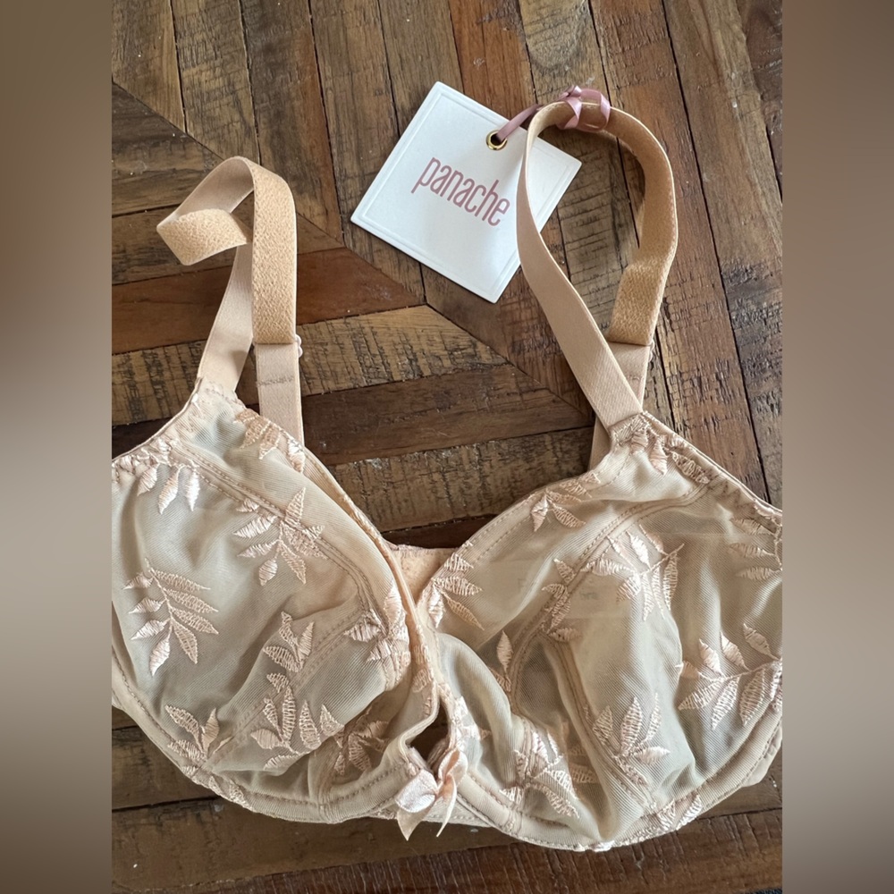 Panache Delicate Embroidered Bra - Beige 28DD brand new